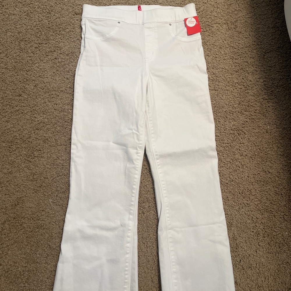 NWT! Size M! SPANX cropped flare jeans!